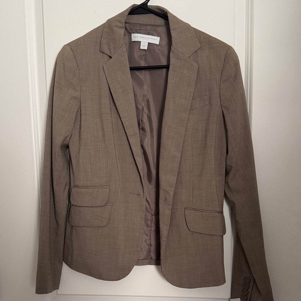 New York & Company Tan Blazer Jacket - Picture 1 of 5